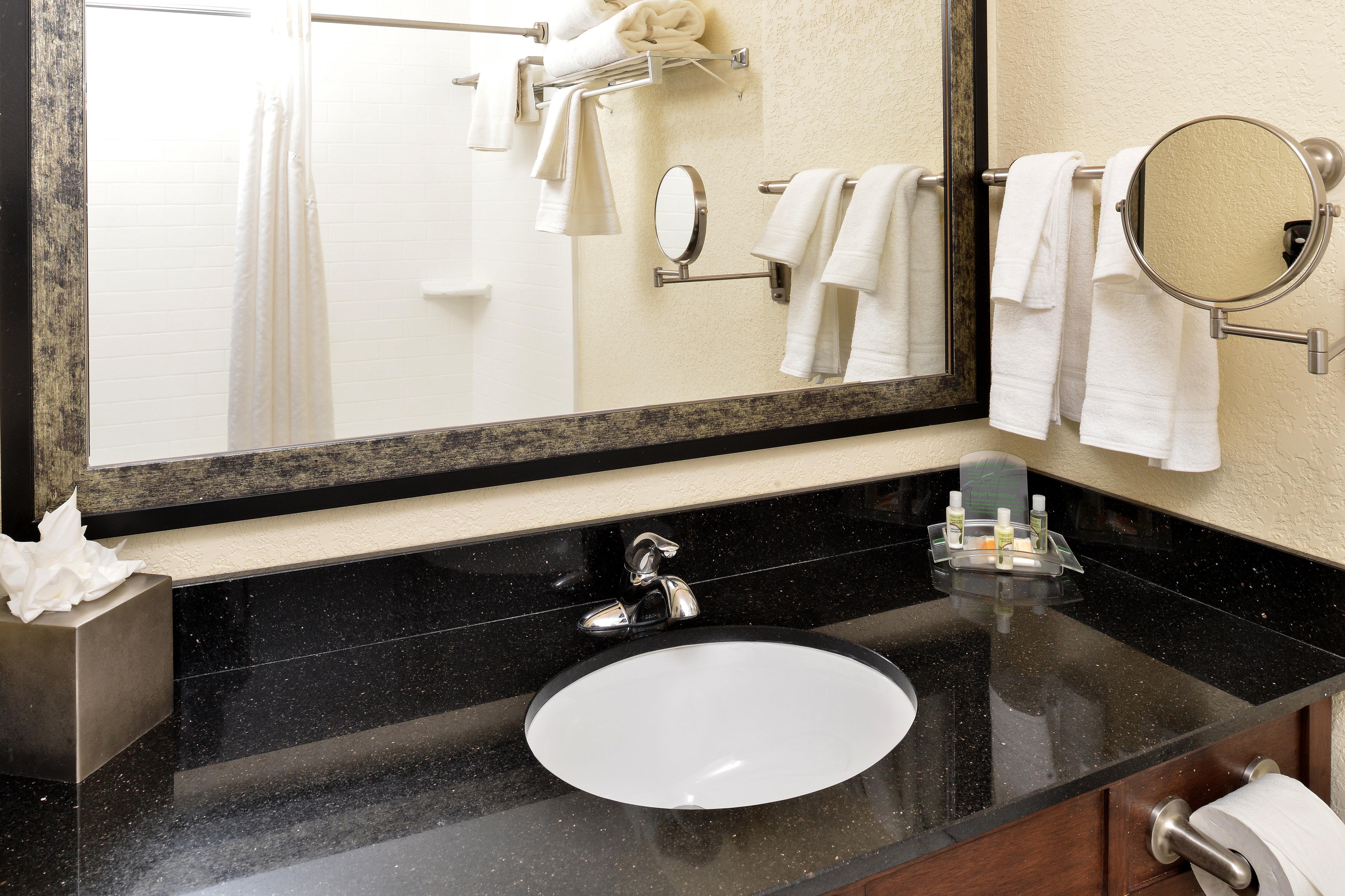 Holiday Inn Montgomery South Airport By Ihg Hope Hull Екстериор снимка