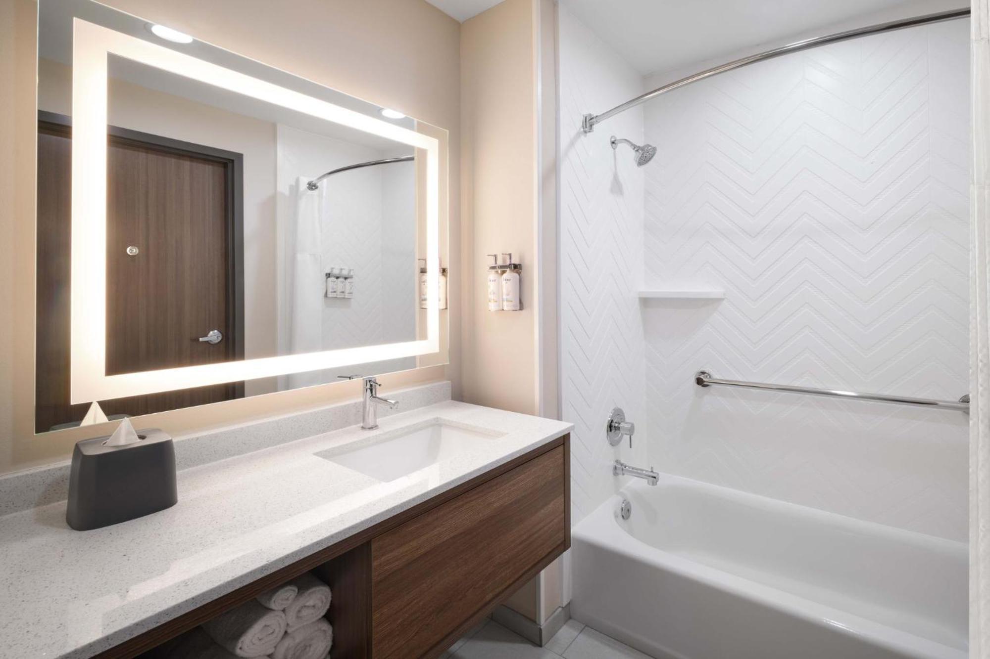 Holiday Inn Montgomery South Airport By Ihg Hope Hull Екстериор снимка